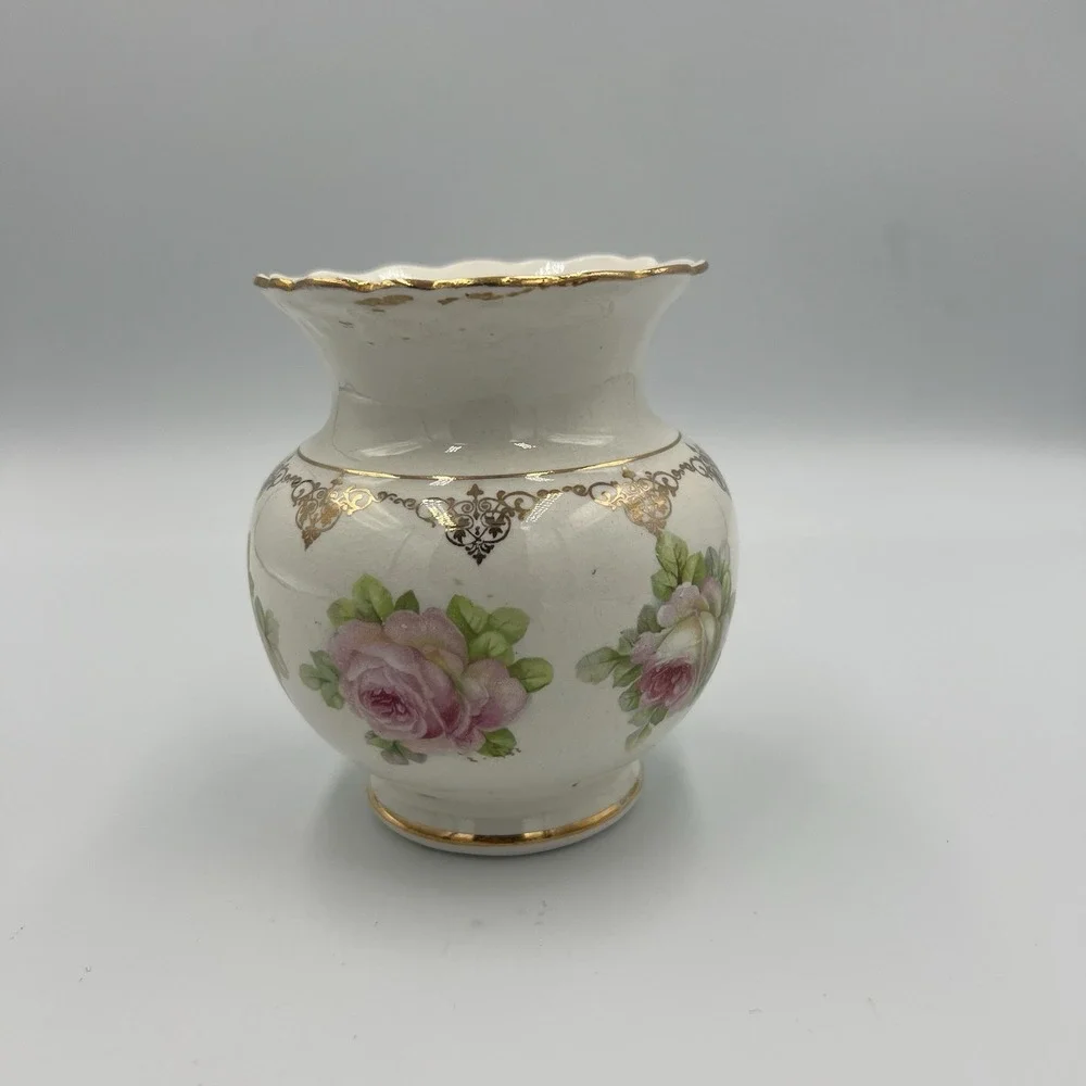Vintage Japanese Porcelain Vase Pink Roses‎ Gold Gilt Scalloped Rim 4.75